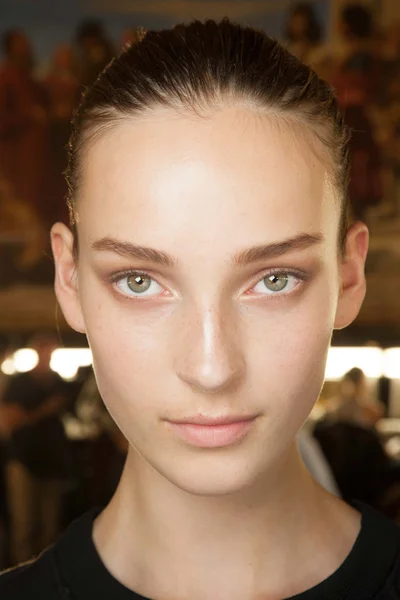 Look 8